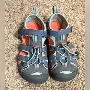 Keen Kids Sandals Outdoor Adventure Sandals - Gray and Blue*Very good condition*